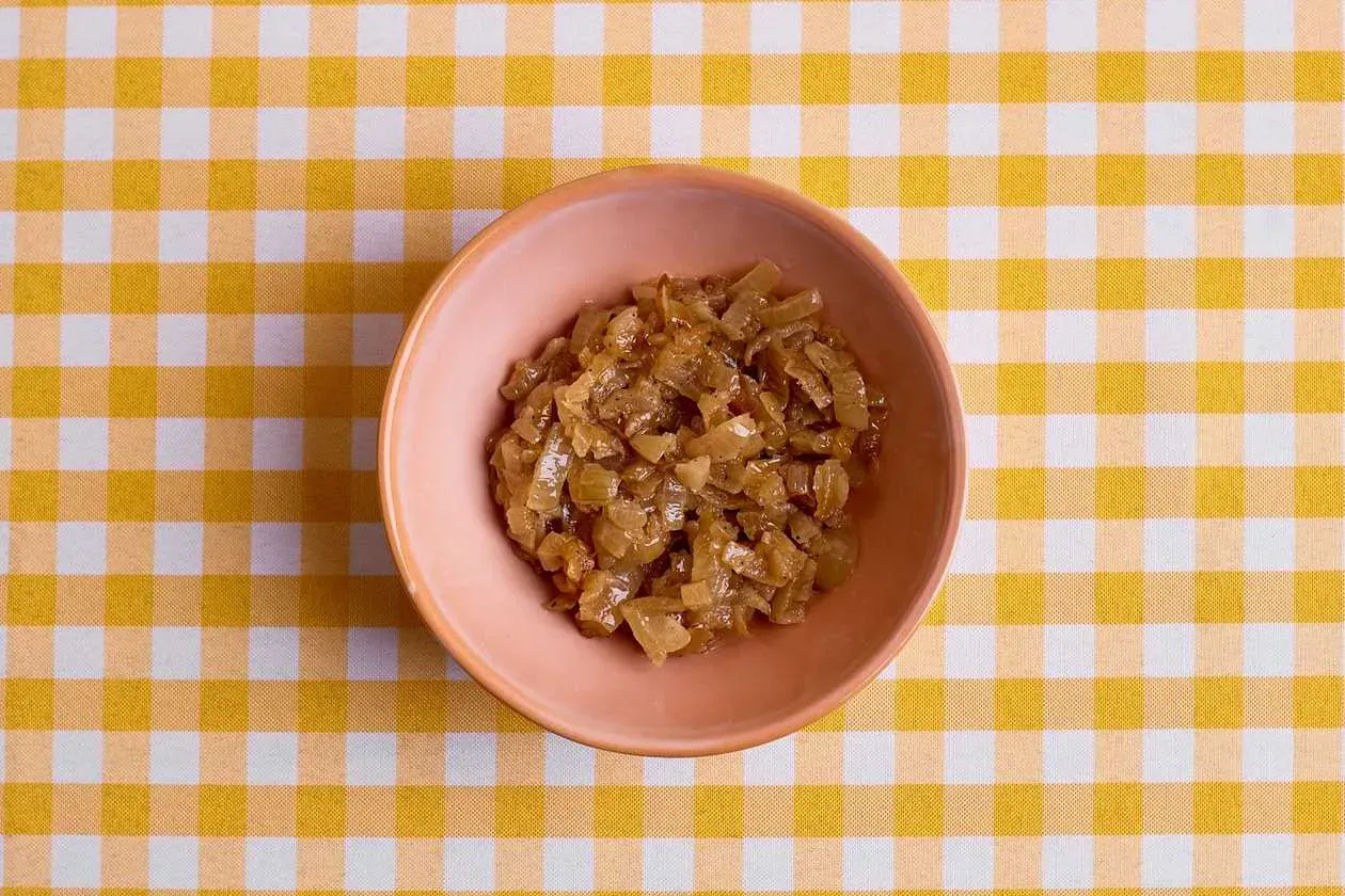 okrasa: smażona cebula 40g