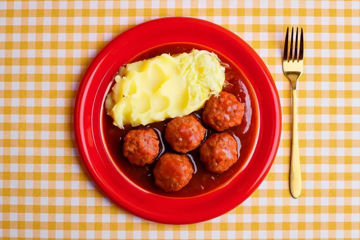 Klopsiki w sosie pomidorowym