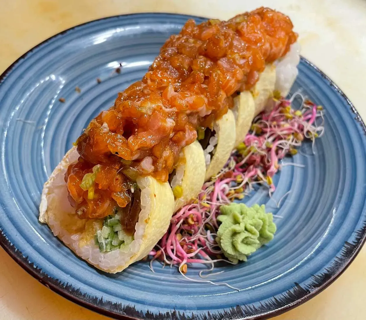 Tamago Krewetka w Tempurze, Tatar z Łososia, Awokado