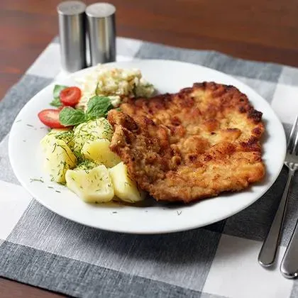TRADYCYJNY KOTLET SCHABOWY
