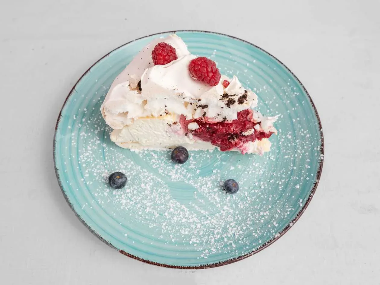 Cheesecake with White Chocolate and Seasonal Fruit