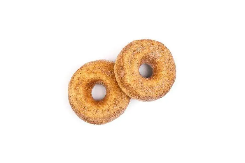 Donut jabłkowy z cukrem cynamonowym