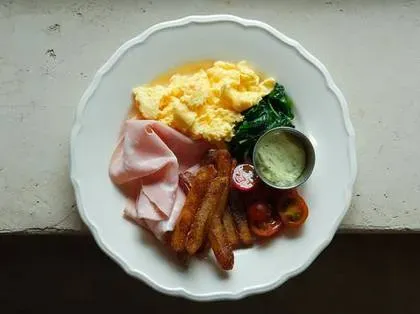 Scramble z mortadella