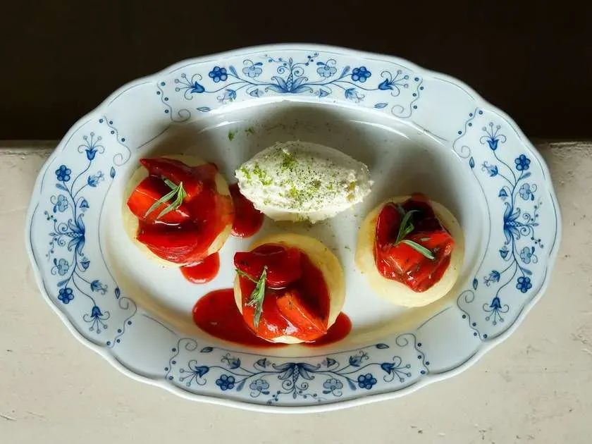 Syrniki z kremem mascarpone