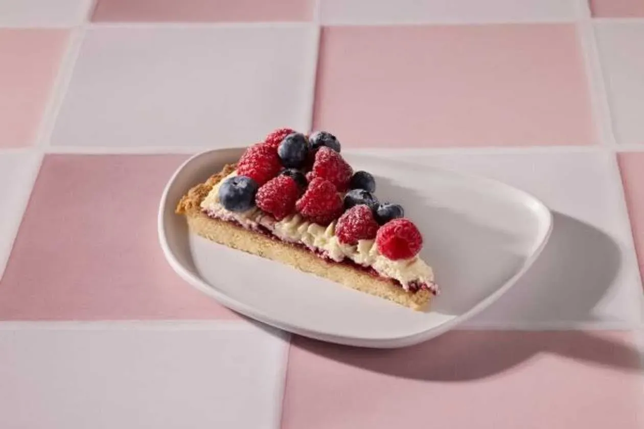Tarta ze świeżymi owocami