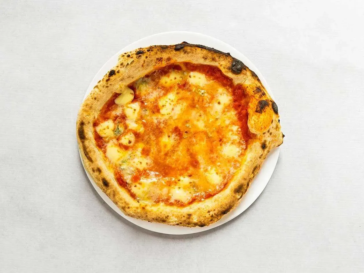 4 Cheeses Pizza