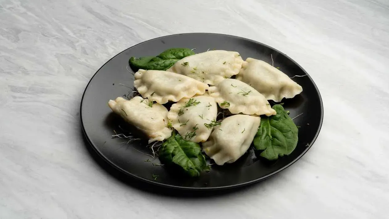 DUMPLINGS WITH SPINACH AND FETA