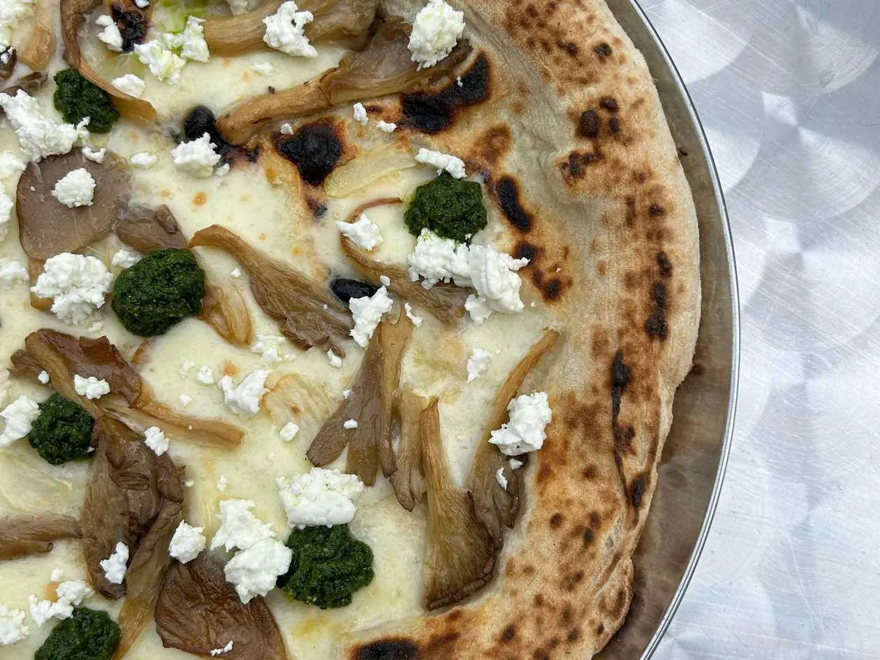 Pizza BOCZNIAK W