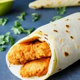 Tortilla z panierowaną polędwiczką z kurczaka