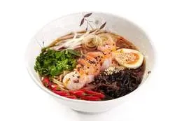RAMEN Z KREWETKAMI