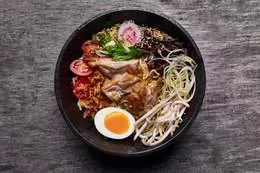 SHOYU RAMEN Z KURCZAKIEM