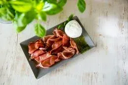 Prosciutto E Mozzarella