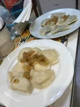 Pierogi z mięsem ręcznie lepione 7 szt