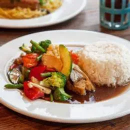 PAD PHAK TOFU