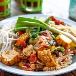PAD THAI Z TOFU
