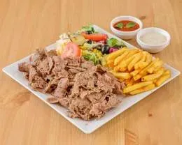 Big Kebab na talerzu