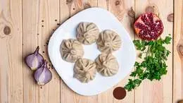 Chinkali - Pierogi gruzińskie z mięsem i rosołem w środku - 5 szt
