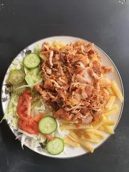 Kebab na talerzu duży