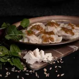 Pierogi ze szpinakiem i fetą