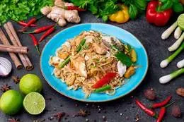 Pad Thai z kurczakiem