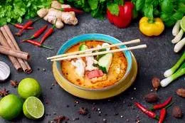Tom Yum z kurczakiem