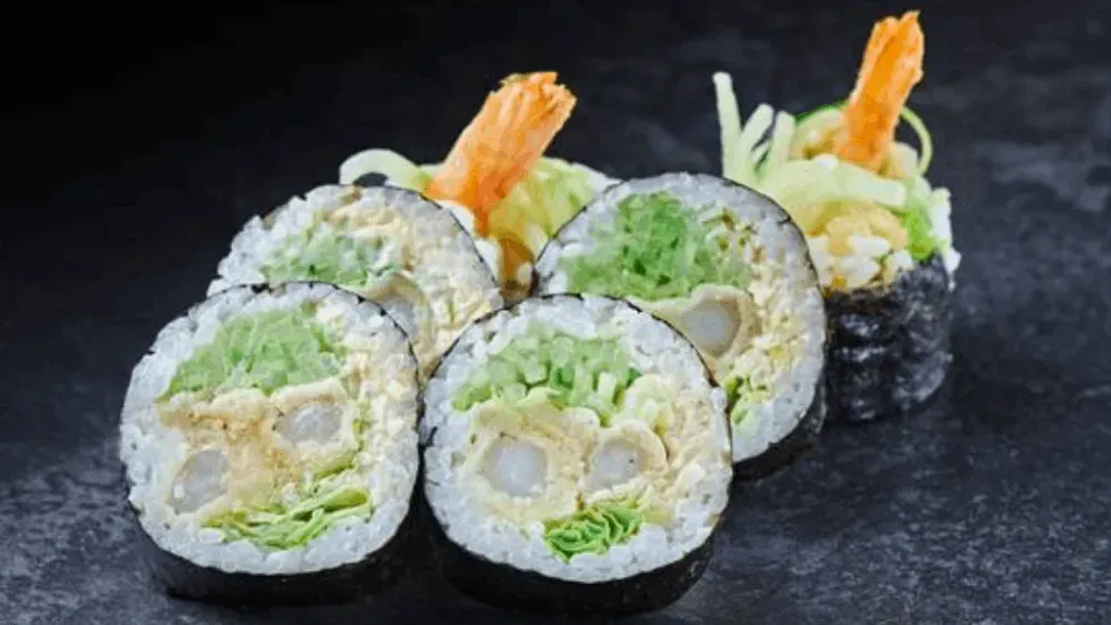 Futomaki Krewetka w Tempurze (6 sztuk)