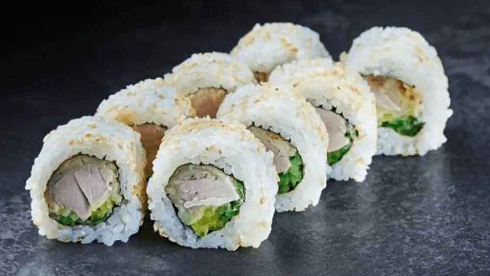California Maki Tuńczyk w Tempurze (8 sztuk)