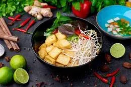 Bun dau z tofu i warzywami