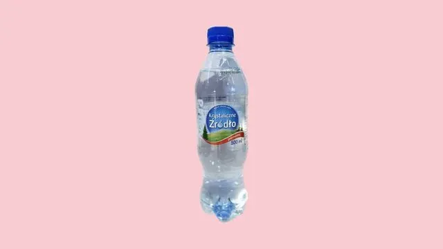 Woda gazowana 0,5l