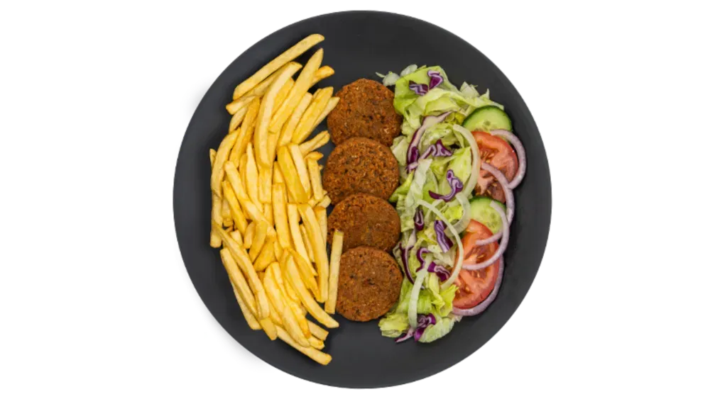 Falafel na talerzu