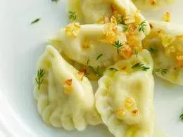 Pierogi ze szpinakiem i serem Feta (wege)