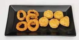 Chilli cheese nuggets 5 szt / mini onions Rings 5 szt