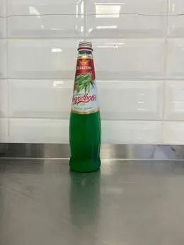 Lemoniada o smaku estragonu