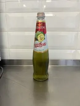 Lemoniada o smaku agrestu
