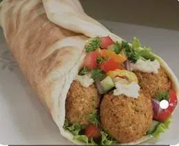 Falafel z humusem duży