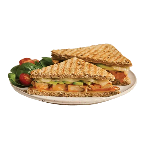 Tost z kurczakiem w zestawie z sałatką szpinakową 250g