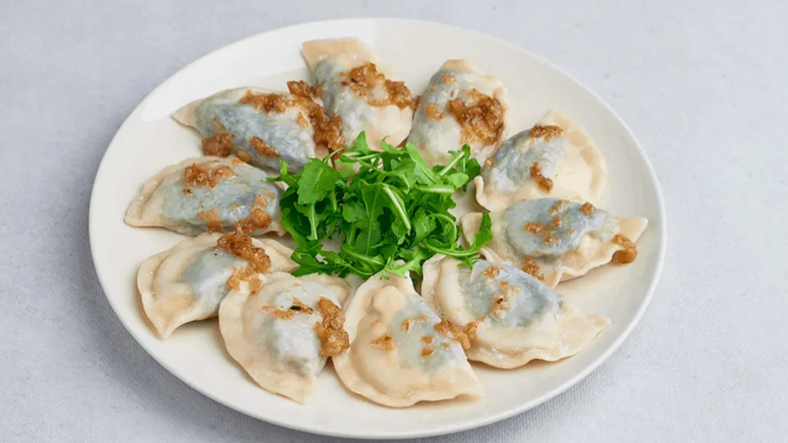 Pierogi ze szpinakiem i wędzonym twarogiem 5 szt.