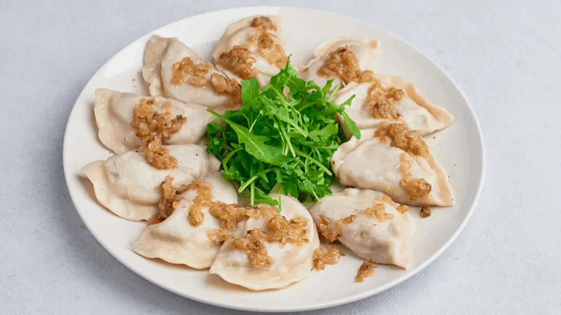 Pierogi z pieczarkami, serem i cebulą 5 szt.