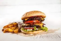 zestaw Hamburger plus frytki
