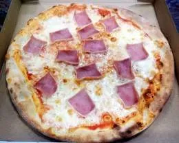 Pizza Vesuvio