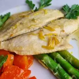 FILETTO DI ORATA AL LIMONE (filet z Dorady w sosie cytrynowym)