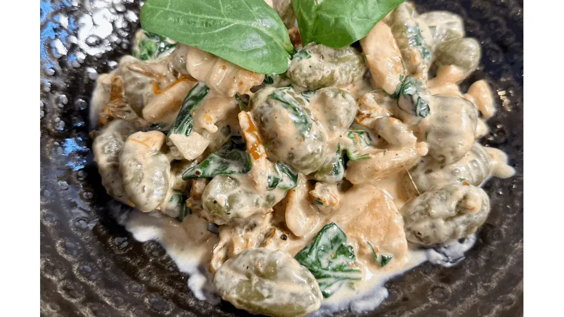 Gnocchi szpinakowe z kurczakiem