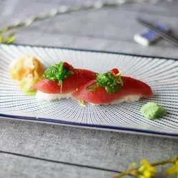 Nigiri tuńczyk