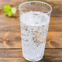 Woda Niegazowana