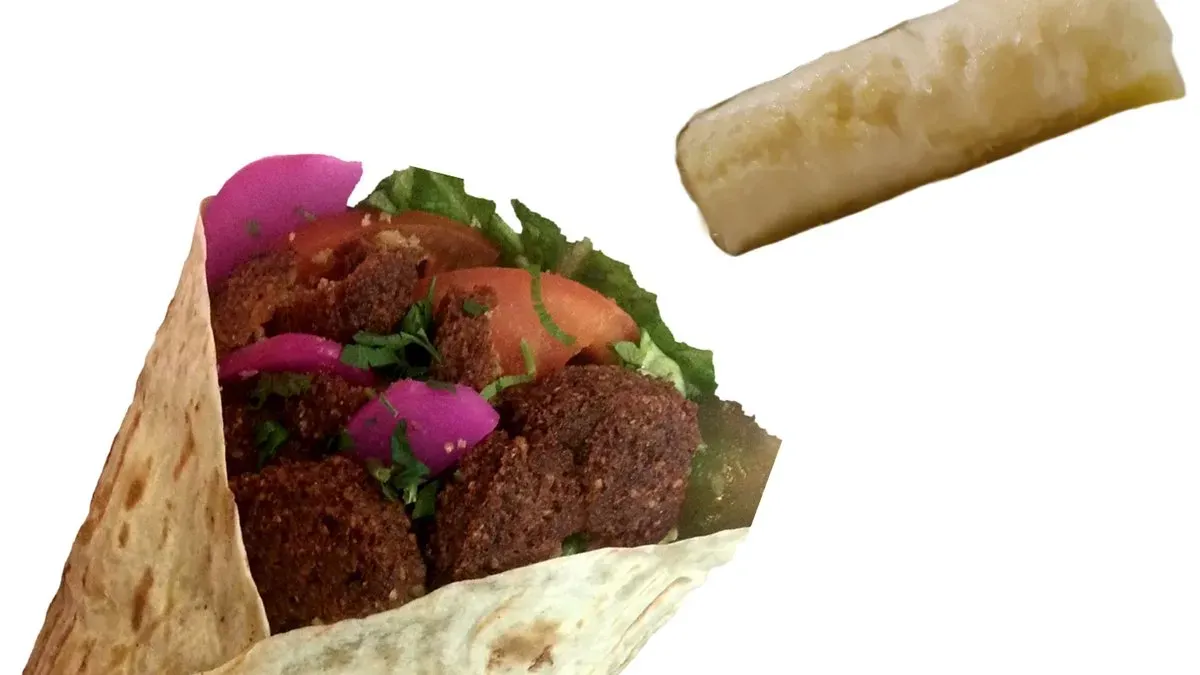 25 - zestaw tortilla falafel - wrap, ayran