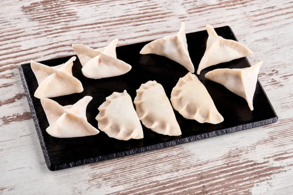 Kardamonowe pierożki z wolowiną 1 szt