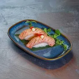 Nigiri Łosoś opalony 2szt.