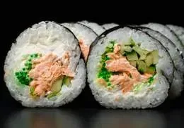 Pieczone maki łosoś 6szt.