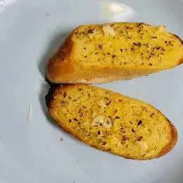 Pieczywo Czosnkowe (Garlic Bread)