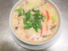 Tom Kha z kurczakiem 0,5l